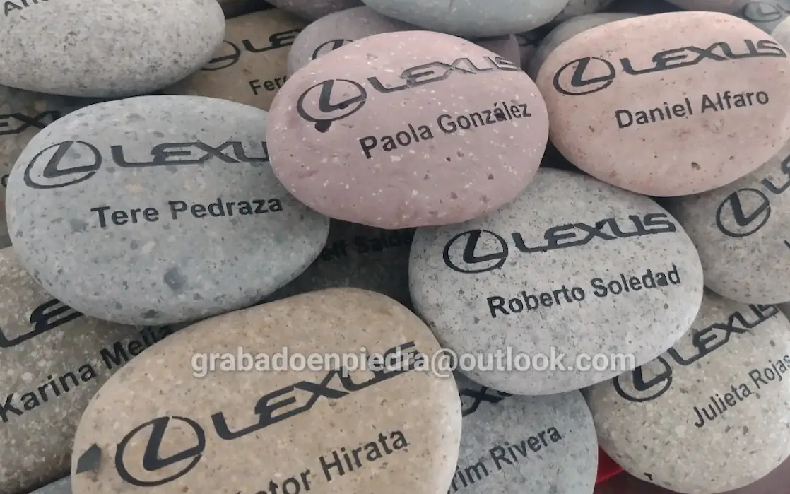 Grabado en Piedra Piezas Personalizadas