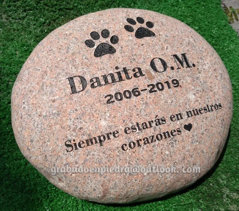 Memorial Mascotas en Piedra